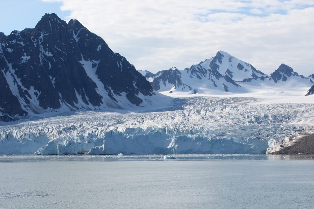 Monacobreen Glacier, Svalbard. Source: Wikipedia